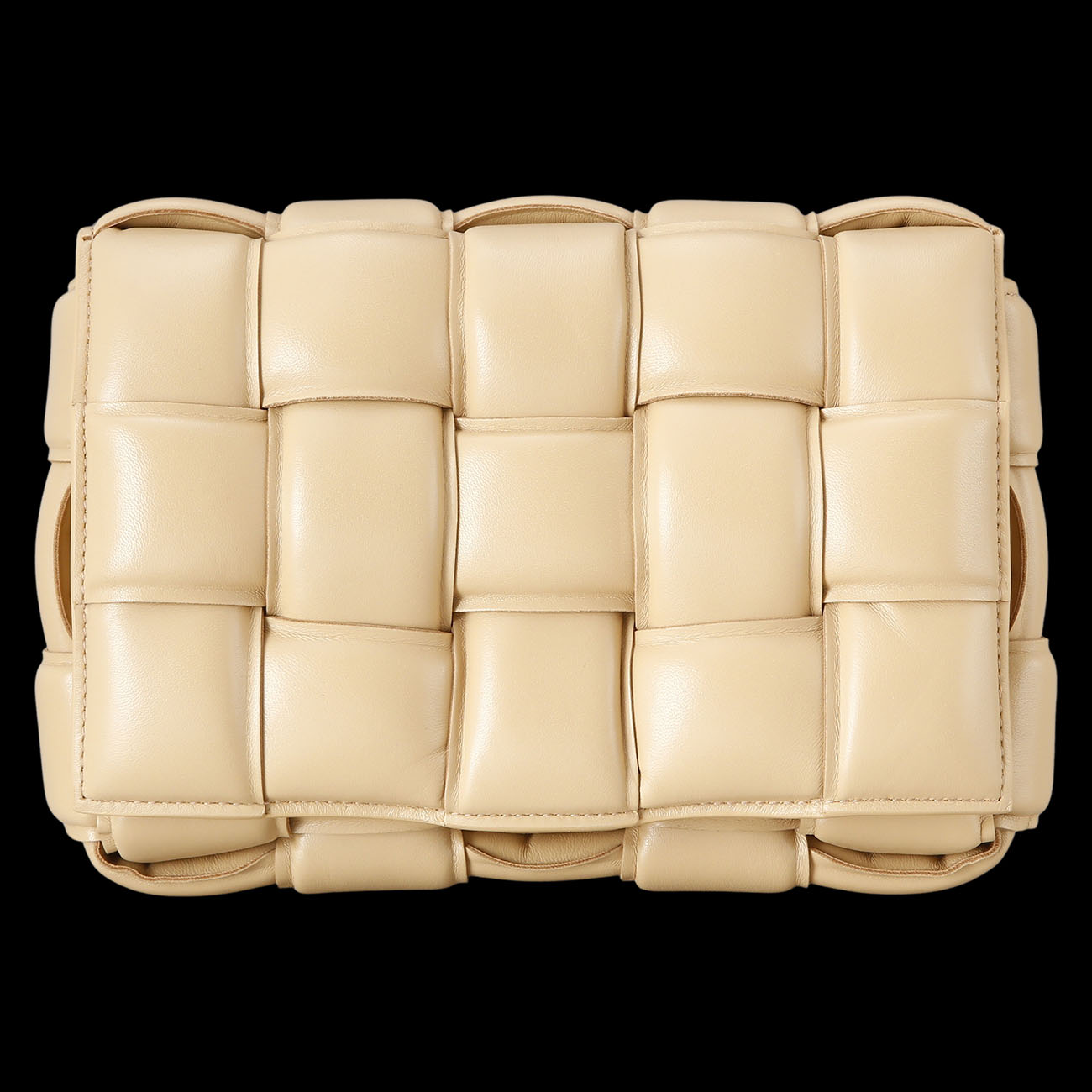 BOTTEGA VENETA(USED)보테가베네타 패딩 카세트백